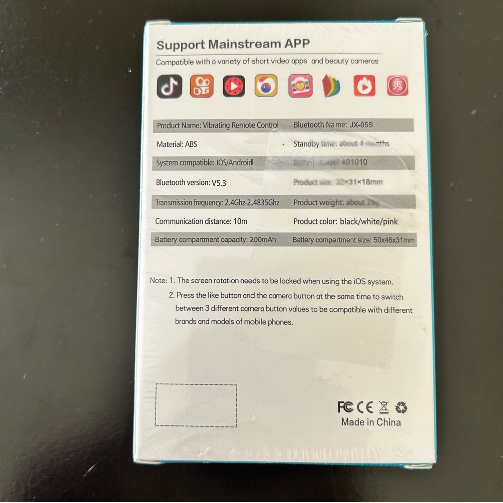 Black Bluetooth Remote Control for Mobile Phones - Picture 4 of 8
